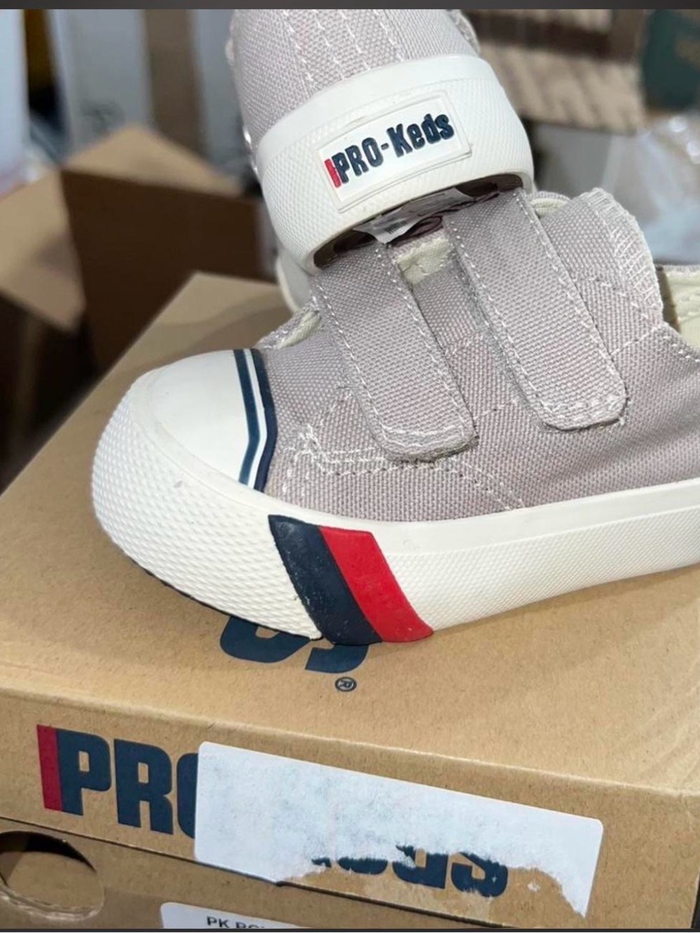 PRO-Keds Kids Velcro Canvas Sneaker in Light Gray Size 5